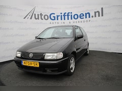 Volkswagen Polo - 1.6 keurige hatchback met schuifdak