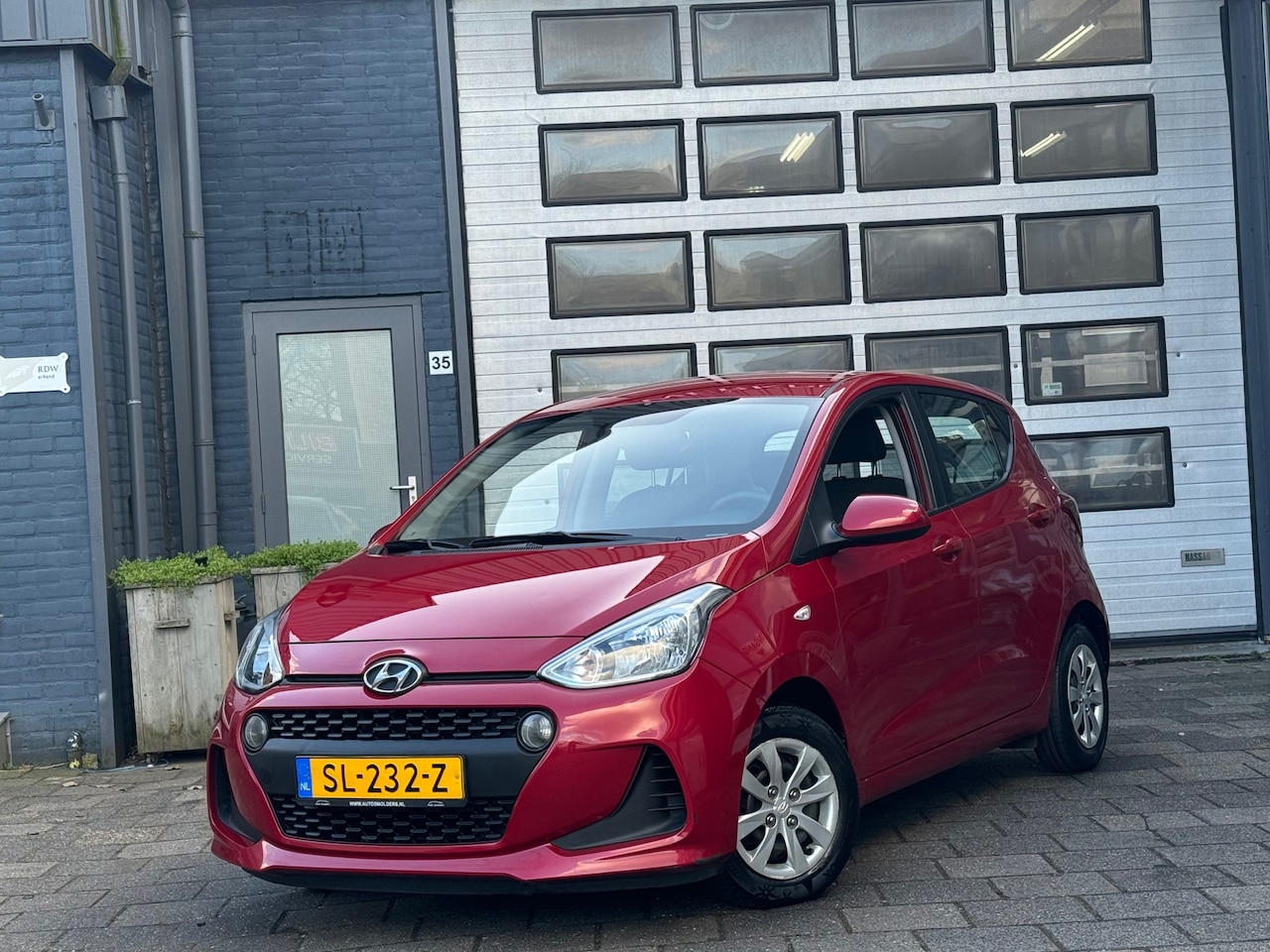 Hyundai i10 - 1.0i Comfort | Airco | Cruise | Navi | PDC - AutoWereld.nl
