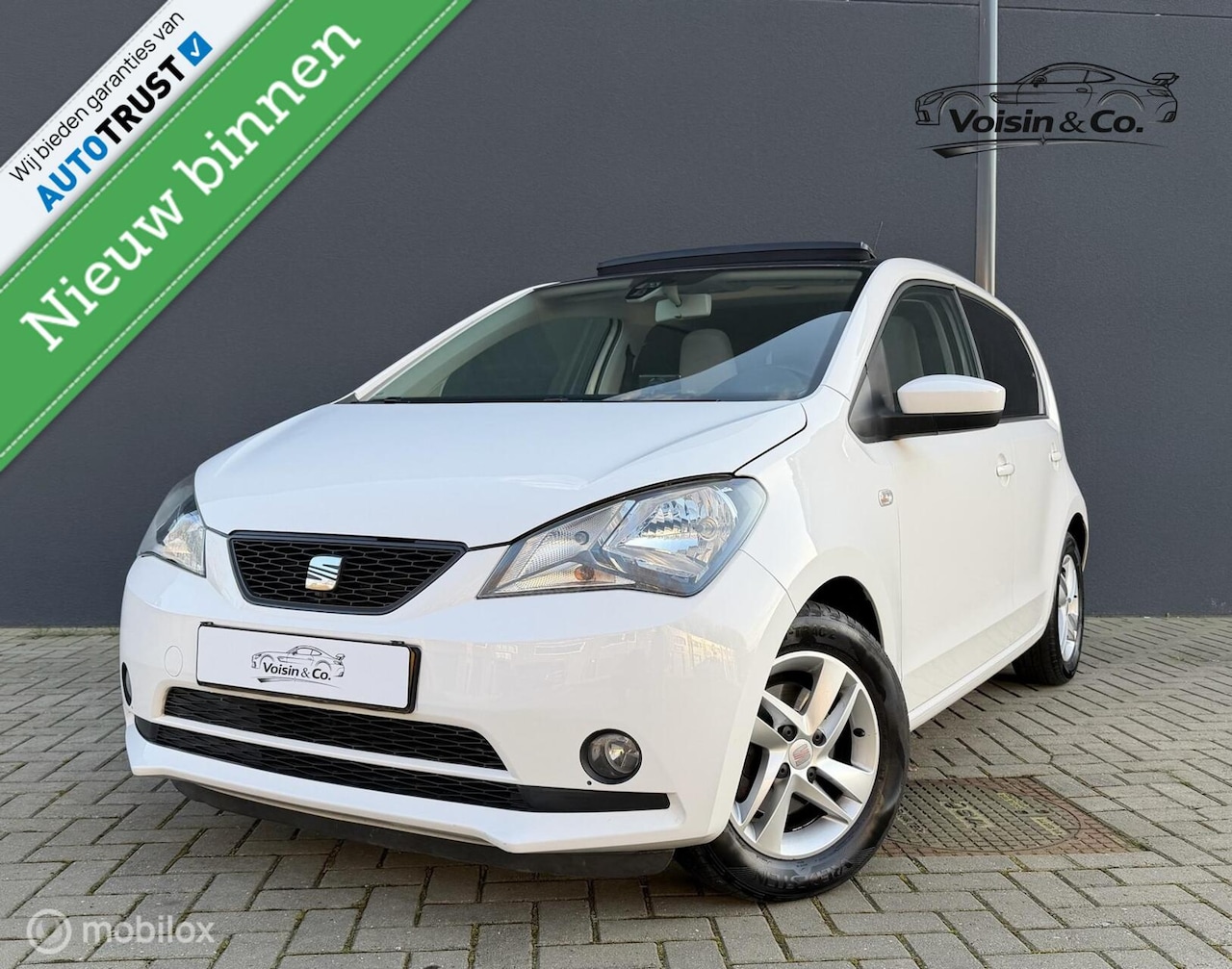 SEAT Mii - 1.0 Style Chic Panoramadak Airco PDC Stoelverw. Nav - AutoWereld.nl