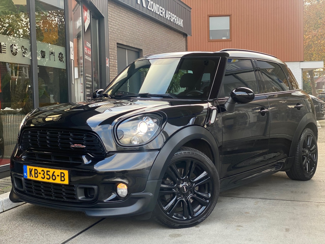 MINI Countryman - Mini 1.6 Cooper S ALL4 Chili | JCW | PANO | H&K Audio - AutoWereld.nl