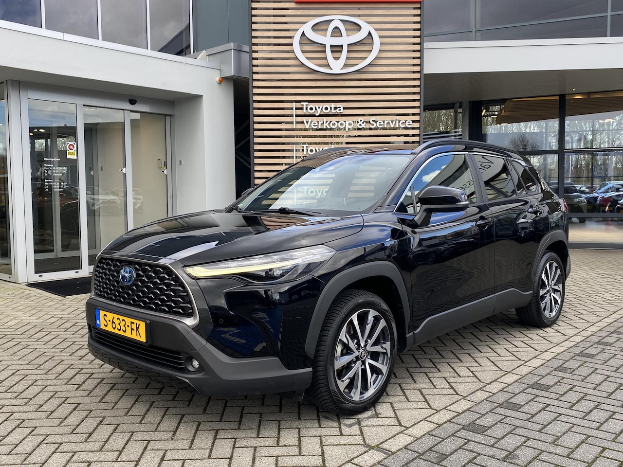 Toyota Corolla Cross - 2.0 High Power Hybrid First Edition APPLE CARPLAY / ANDROID AUTO NL-AUTO 1E EIGENAAR - AutoWereld.nl