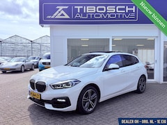 BMW 1-serie - 118i Sport-Line AUT. Pano Leder Head-up Keyless