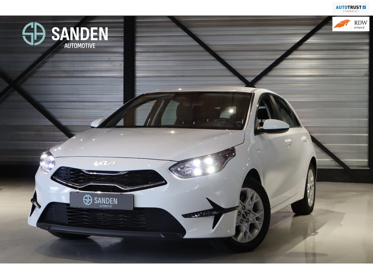 Kia Cee'd - CEED Vision 1.0 T-GDi Vision | RIJKLAARPRIJS | NAVI | CAMERA | STOEL&STUURVERW. | LANE ASS - AutoWereld.nl