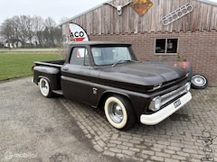 Chevrolet C10 - USA pick-up v8