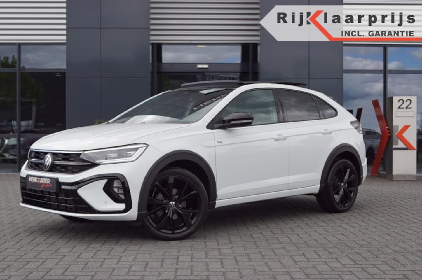 Volkswagen Taigo - 1.0 TSI DSG R-Line / Panodak/ Design pack Black/ Camera / Virt. Cockp./18 LM - AutoWereld.nl