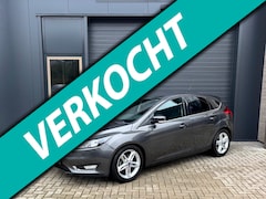 Ford Focus - 125pk Titanium 33.283km | NIEUWSTAAT | CLIMA | CRUISE CONTROL | STOELVERWARMING | 17INCH |