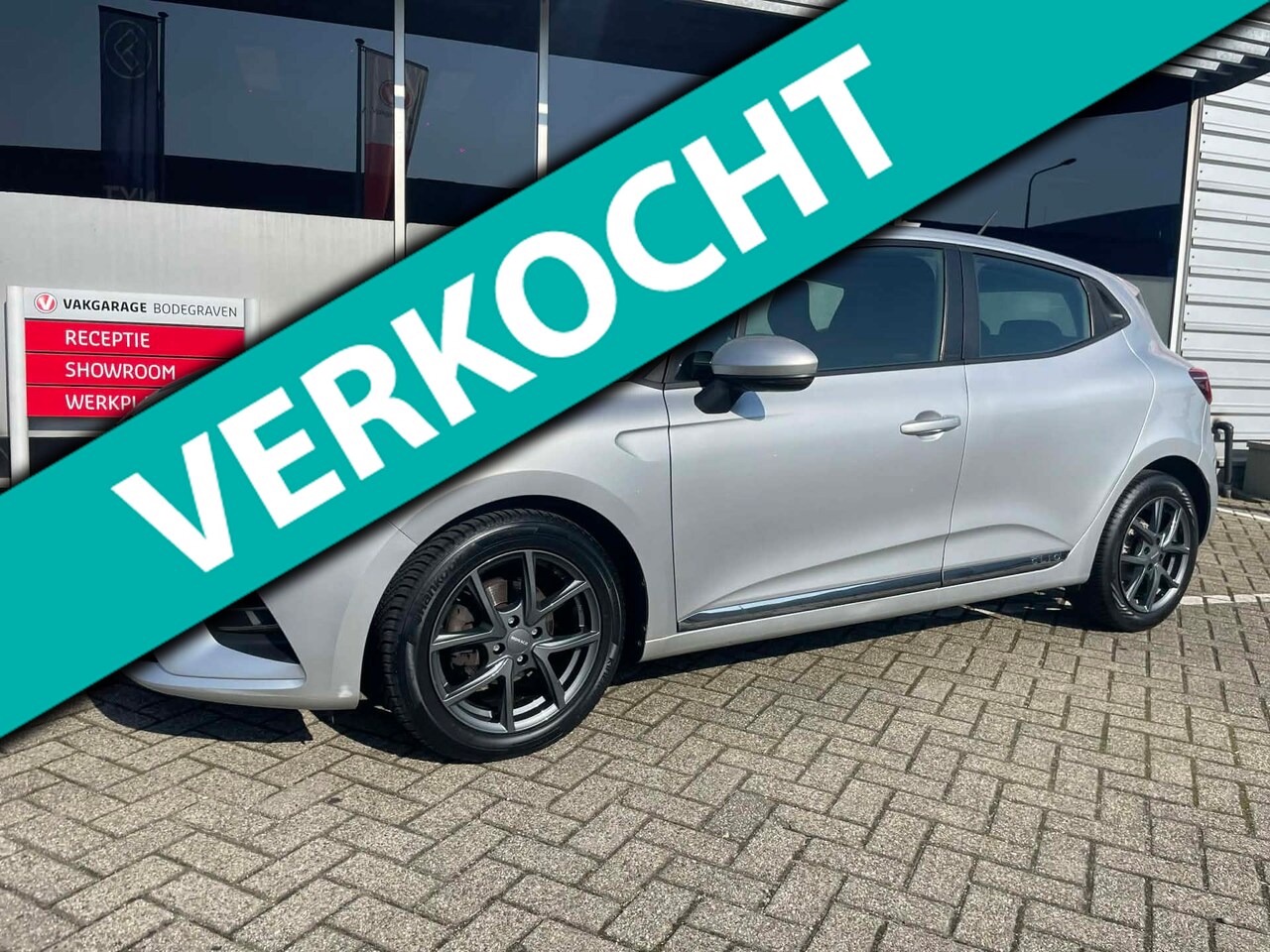 Renault Clio - 1.0 TCe Zen MONACO l nieuw model l navigatie - AutoWereld.nl