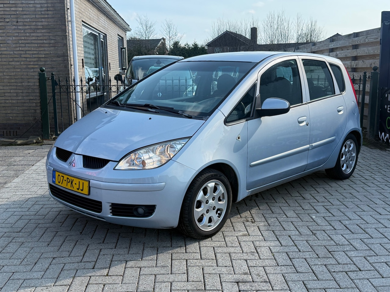 Mitsubishi Colt - 1.3 Inform Cool Pack Plus |5drs | airco | apk | inruilkoopje gewoon zo meenemen - AutoWereld.nl