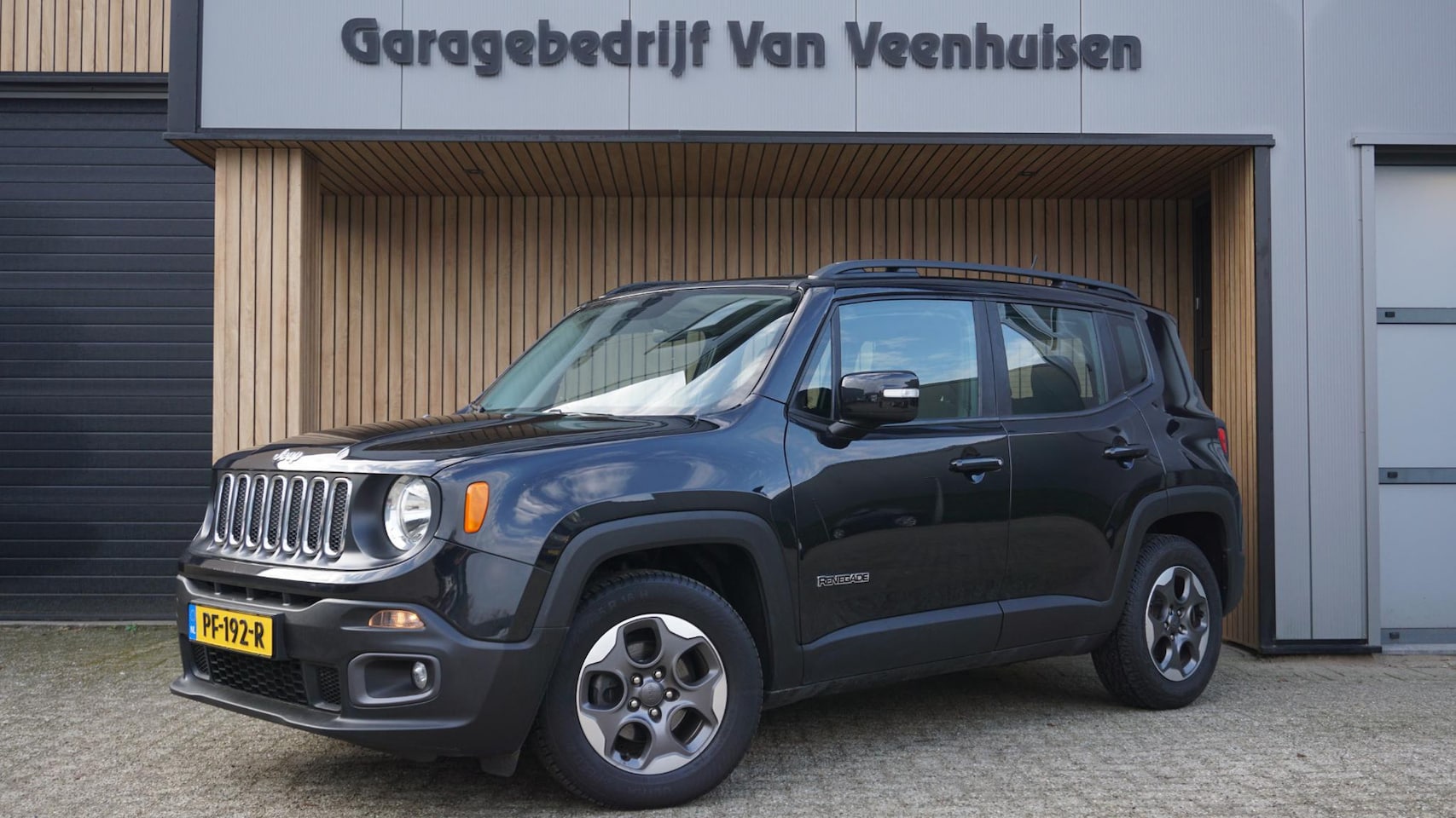 Jeep Renegade - 1.4 140PK Automaat MultiAir Longitude Airco Cruise Control Navi 16inch LM 48461km *NL auto - AutoWereld.nl