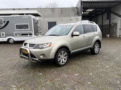 Mitsubishi Outlander - 2.4 Intro Edition 2WD | LPG | Trekhaak | HANDEL/EXPORT PRIJS