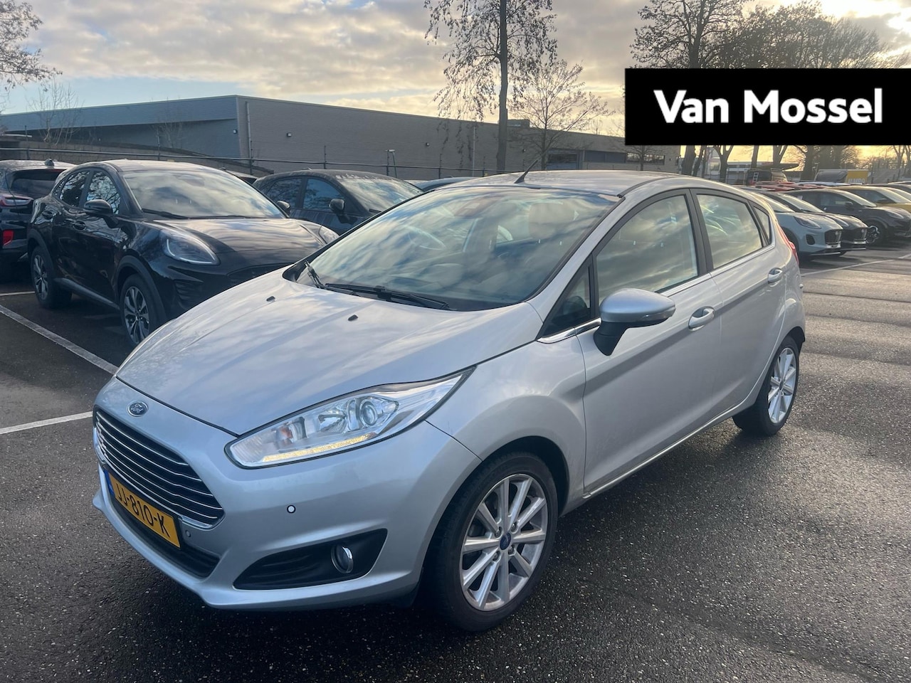 Ford Fiesta - 1.0 EcoBoost Titanium | Voorruitverwarming | Dealeronderhouden | Cruise Control | Navigati - AutoWereld.nl