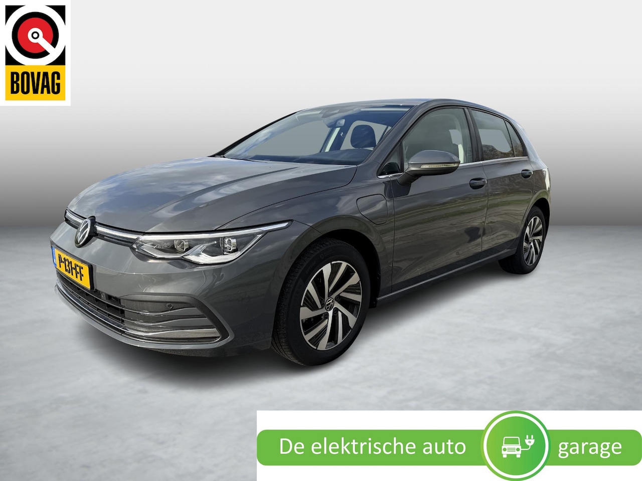 Volkswagen Golf - 1.4 eHybrid Style | trekhaak | Stoel + Stuur verwarming | Carplay | - AutoWereld.nl