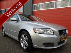 Volvo V50 - 2.4 Edition I 5Cilinder Automaat Clima Cruise Trekhaak LMV