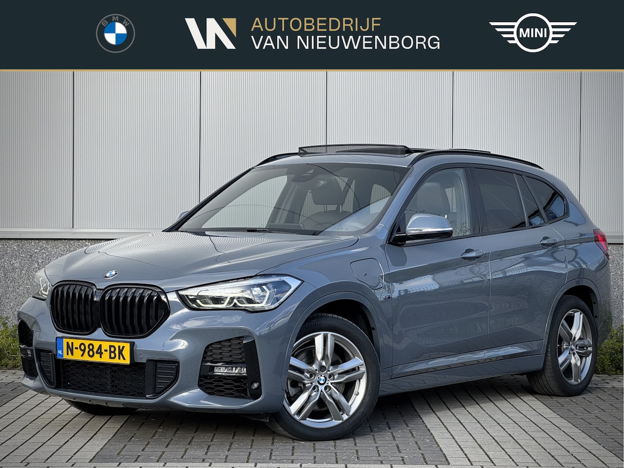 BMW X1 - xDrive25e M-Sport | Facelift | Storm Bay Metallic | Panoramadak | Adaptive Cruise | Trekha - AutoWereld.nl