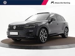 Volkswagen Touareg - 3.0 TSI 462pk DSG 4MOTION R-Line · Camera · Luchtvering · Panoramadak · Wegklapbare Trekha