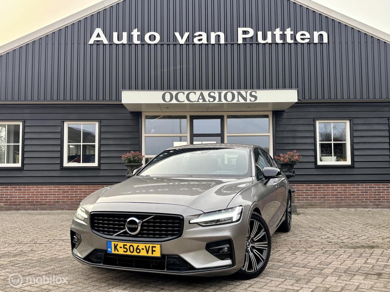 Volvo S60 - 2.0 B4 R-Design 2.0 B4 R-Design - AutoWereld.nl