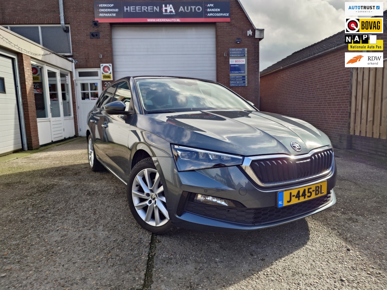 Skoda Scala - 1.5 TSI Business Edition 1.5 TSI Business Edition, Dealer onderhouden, Panorame, Keyless - AutoWereld.nl