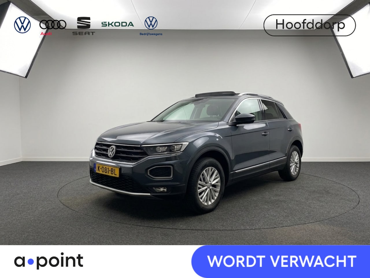 Volkswagen T-Roc - 1.5 TSI Style 150 pk | Navigatie | Panoramadak | Trekhaak | Parkeersensoren | Achteruitrij - AutoWereld.nl