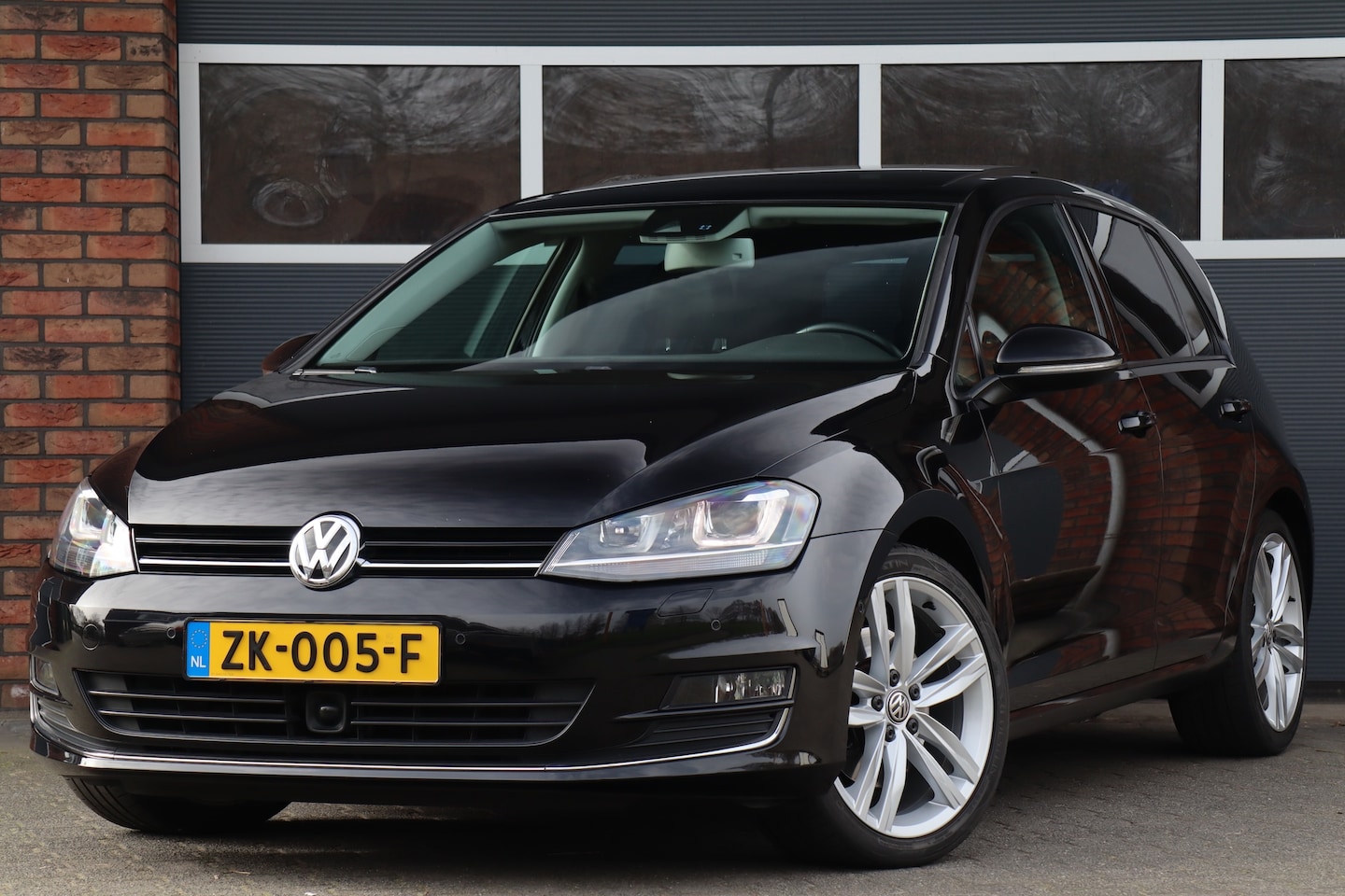 Volkswagen Golf - 1.4 TSI ACT DSG Highline, Pano, Acc - AutoWereld.nl
