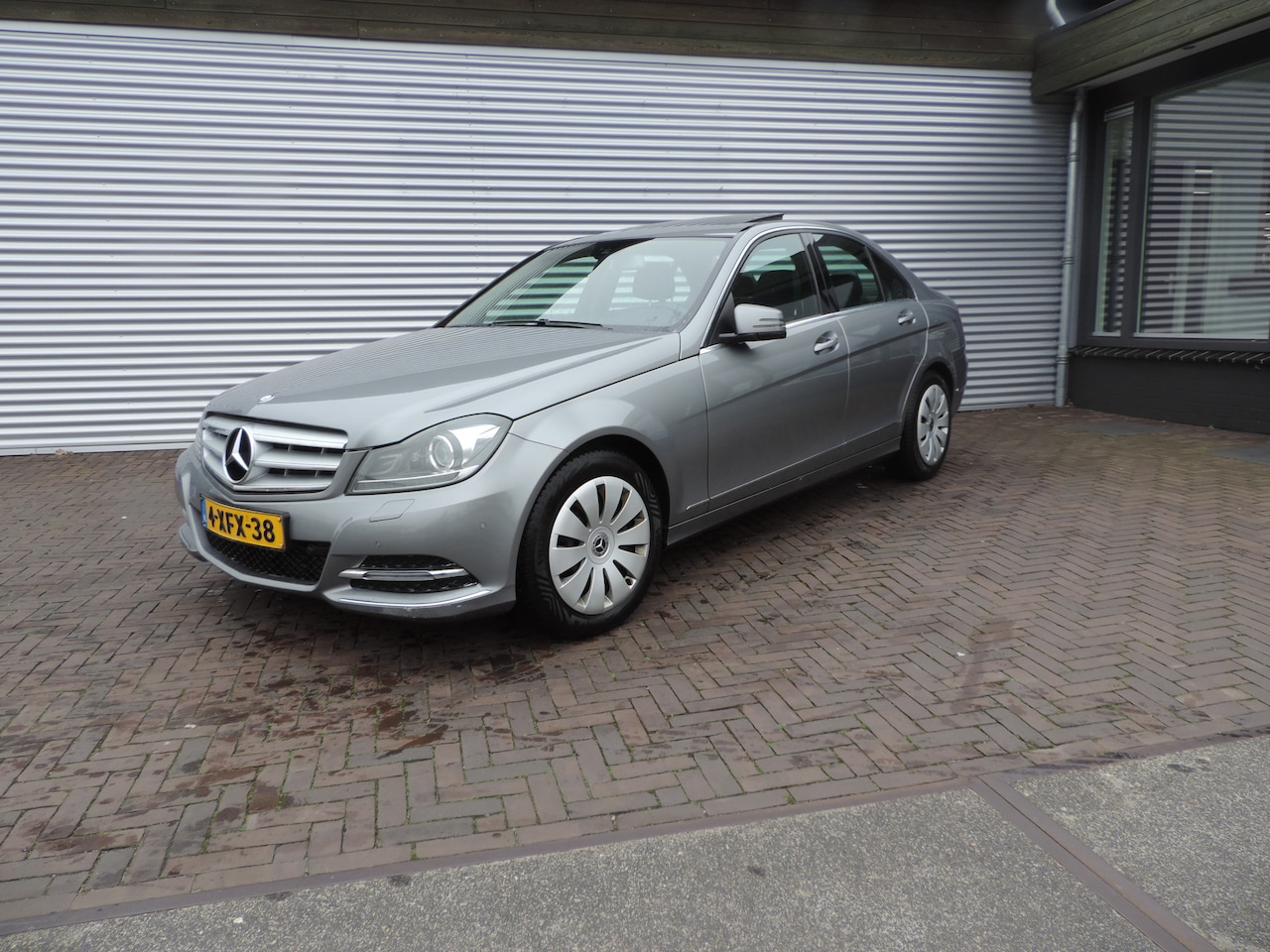 Mercedes-Benz C-klasse - 220 CDI Avantgarde SCHUIFDAK - AutoWereld.nl