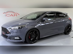 Ford Focus - 2.0 ST 250PK-Leer-Xenon-Performance-19inch