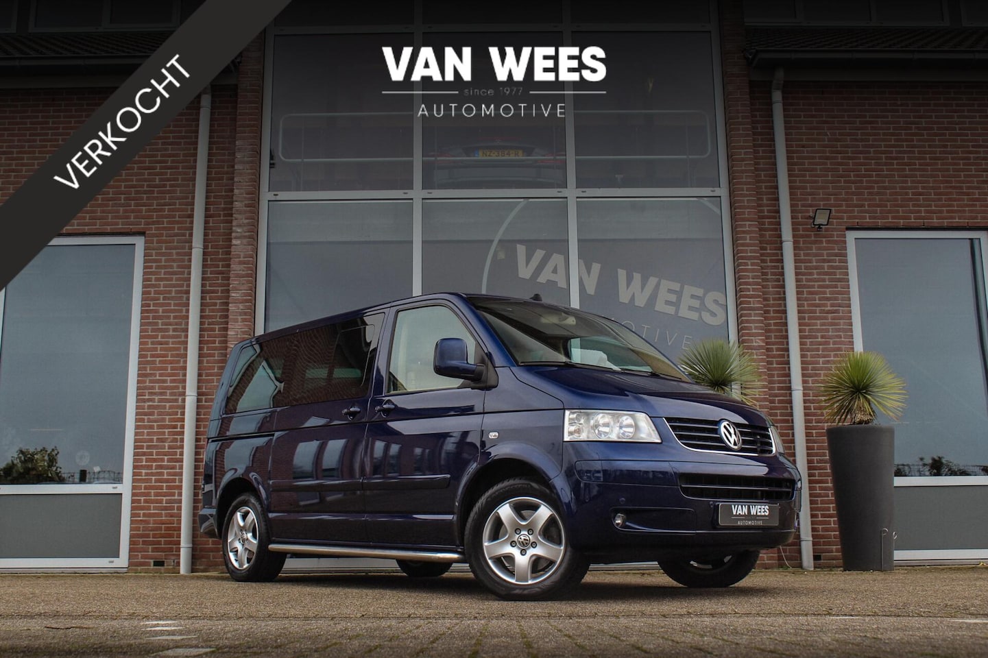 Volkswagen Transporter Multivan - 3.2 V6 Highline | 7 persoons | 2e eigenaar | NL auto | Dakraam | Leer | Stoelverwarming | - AutoWereld.nl