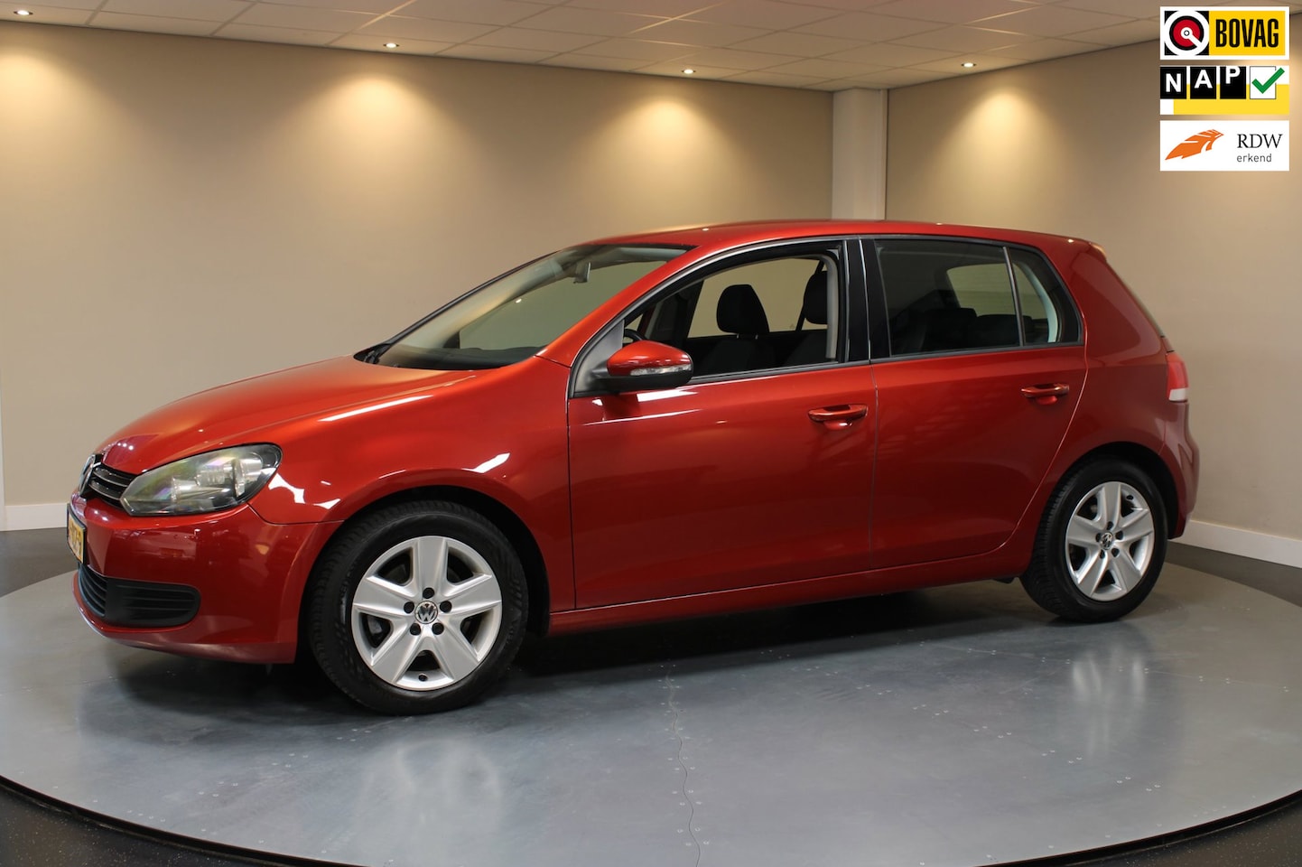 Volkswagen Golf - 1.2 TSI Comfortline BlueMotion *All-seasons* Climate|Cruise|NAP - AutoWereld.nl