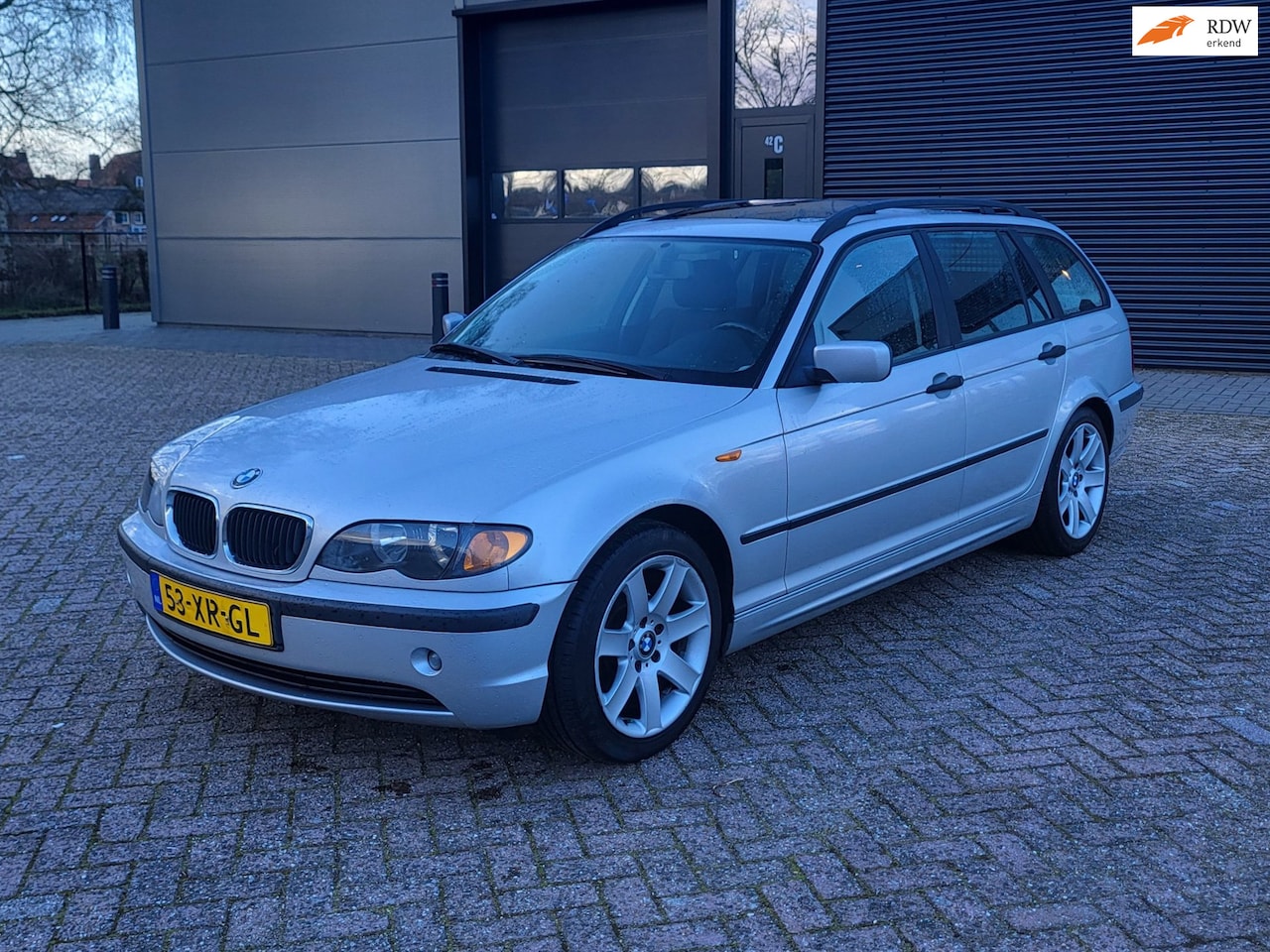 BMW 3-serie Touring - 318i 318i ,Schuifdak,PDC,Stoelverw,17"Lm! - AutoWereld.nl