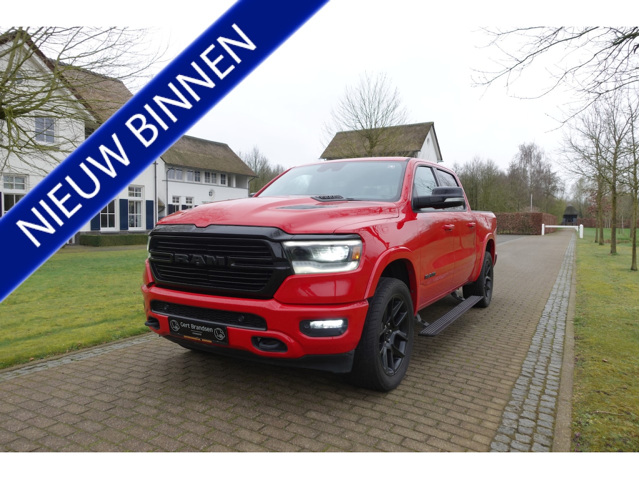 Dodge Ram 1500 - 5.7 V8 4x4 Crew Cab Laramie | Harman Kardon | Luchtvering | 360° Camera | Panoramadak | He - AutoWereld.nl