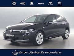 Volkswagen Golf - 1.5 eTSI 150pk DSG Style / Navigatie via App connect / Camera / Trekhaak