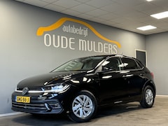 Volkswagen Polo - 1.0 TSI Style ACC / Carplay / Parkeersensoren / Stoelverwarming