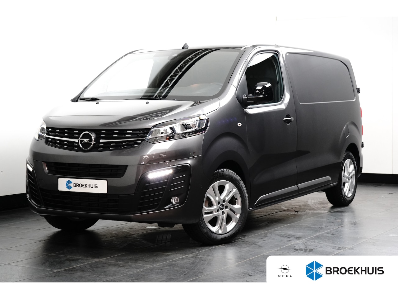 Opel Vivaro - L2H1 180pk Automaat LM | PDC | CAMERA - AutoWereld.nl