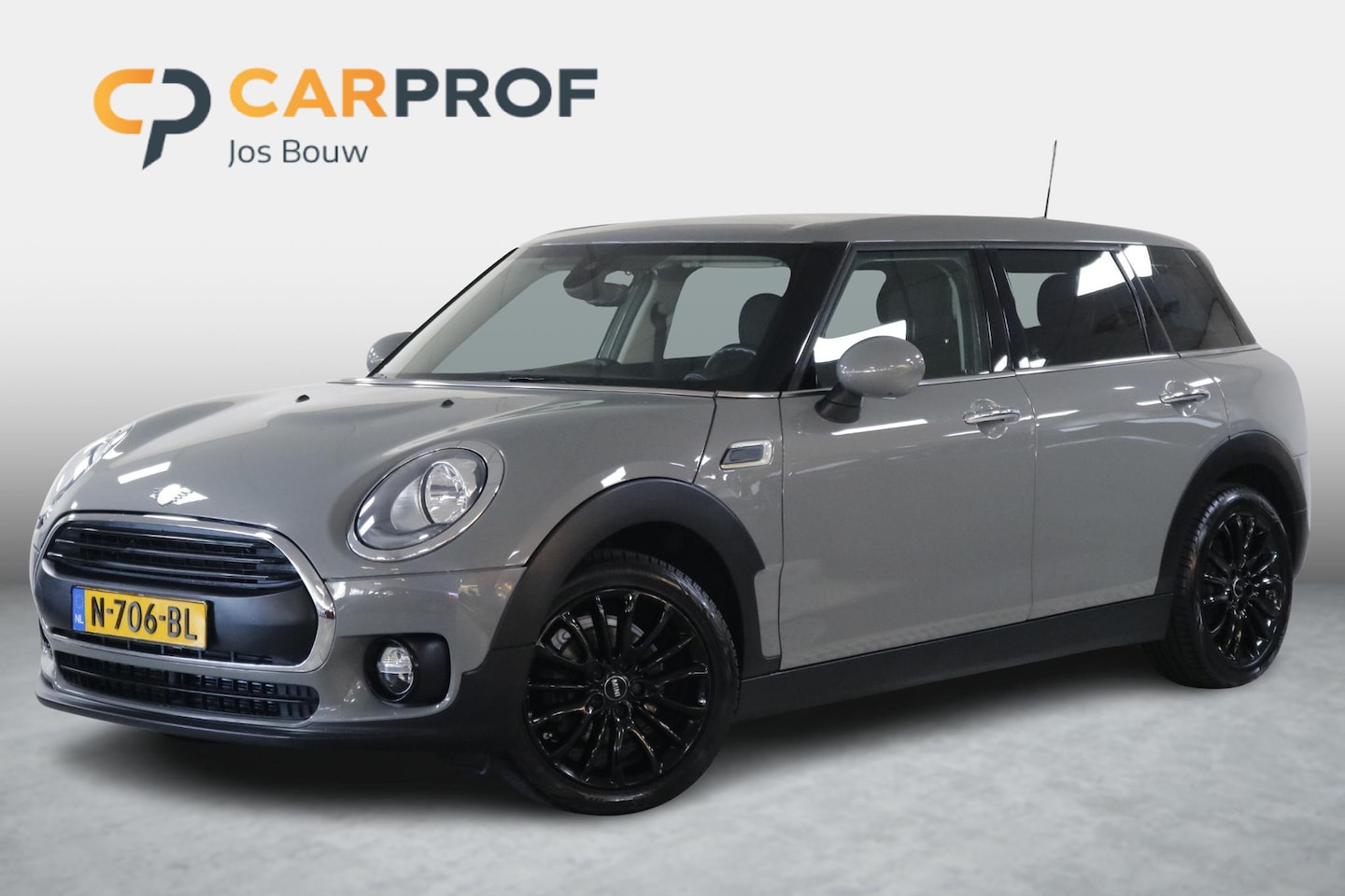 MINI Clubman - Mini 1.5 One Salt Business Editie All-Seasons | Climate | Bluetooth | Park. sensor. - AutoWereld.nl