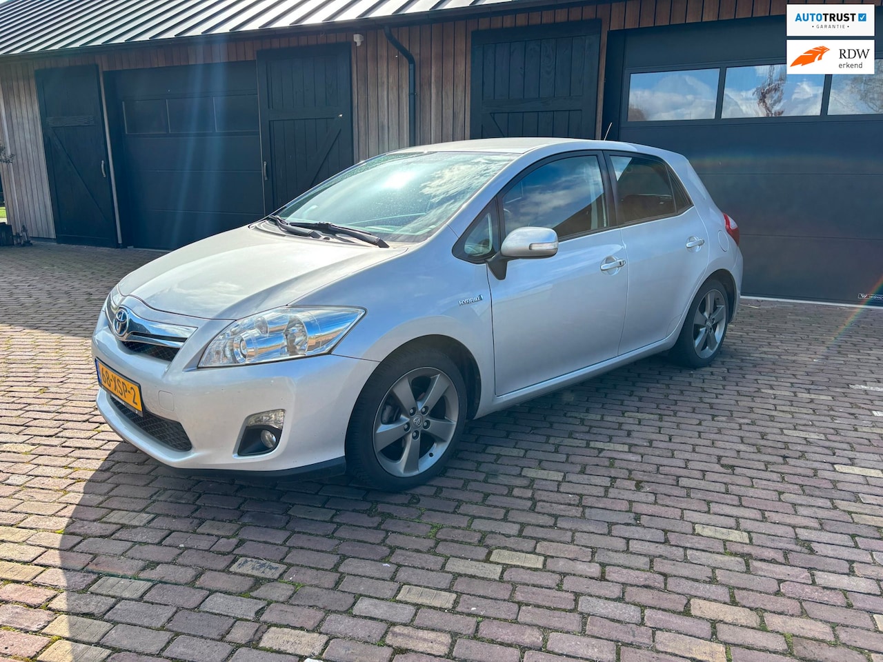 Toyota Auris - 1.8 Full Hybrid Dynamic Business 1.8 Full Hybrid Dynamic Business, TREKHAAK,NAVIGATIE ,CAMERA. - AutoWereld.nl