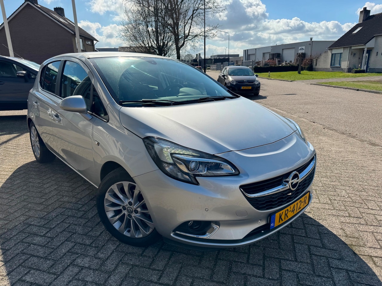 Opel Corsa - 1.4 Innovation Automaat,Airco,Camera - AutoWereld.nl