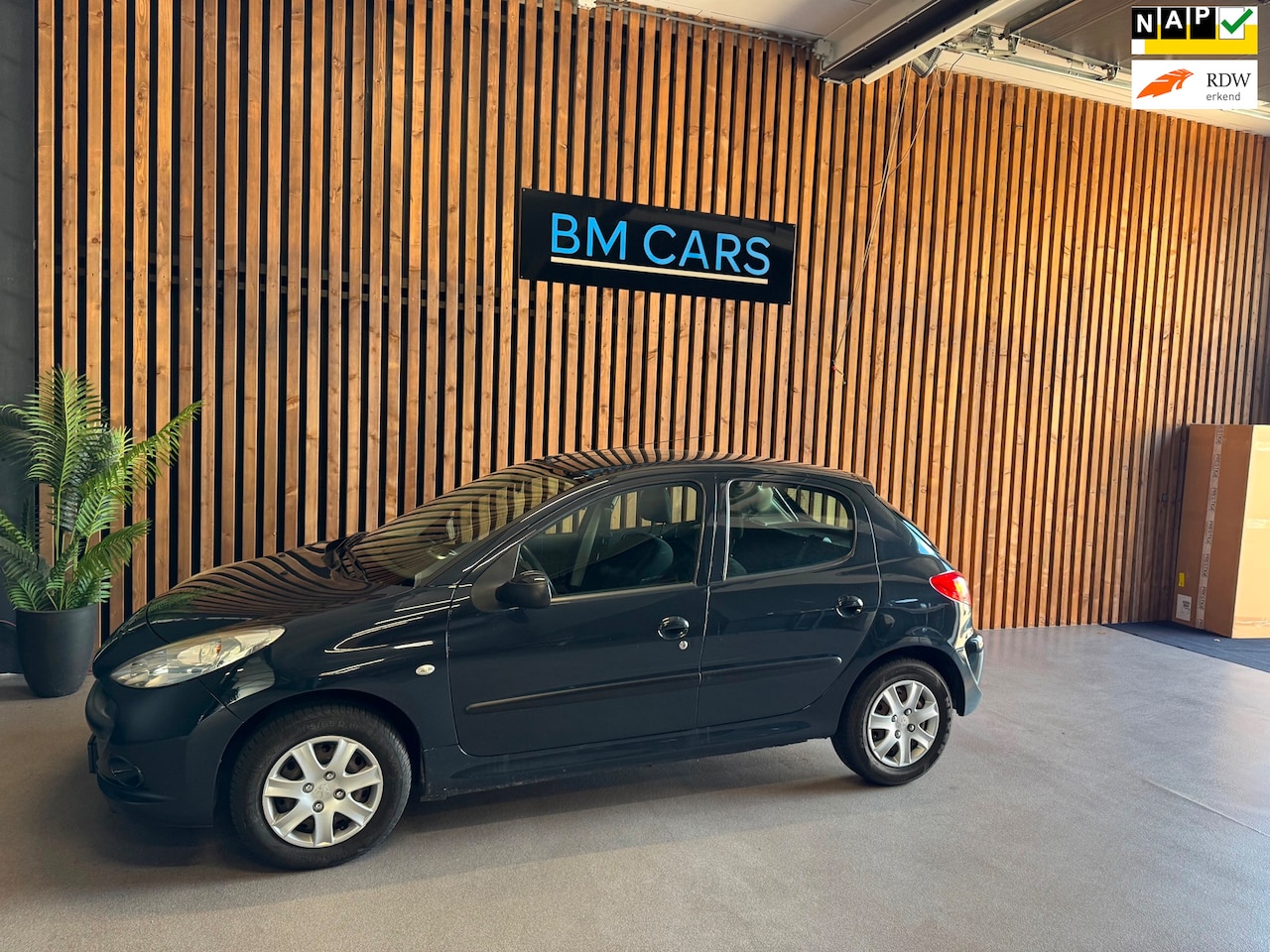 Peugeot 206 - 1.4 XS 5 Deurs, Nieuwe APK, 1e Eig - AutoWereld.nl