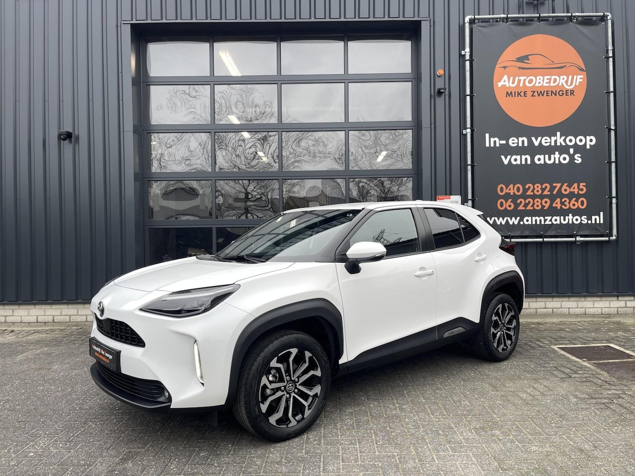 Toyota Yaris Cross - 1.5 Hybrid Dynamic KEYLESS|CAMERA|LED KOPLAMPEN|CARPLAY|NAVIGATIE|DEALER ONDERHOUDEN - AutoWereld.nl