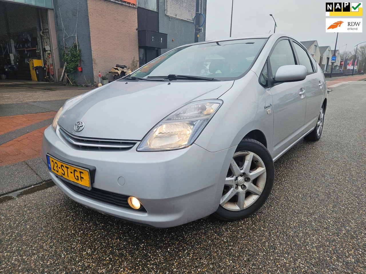 Toyota Prius - 1.5 VVT-i Business Edition GARANTIE Technnische Top staat - AutoWereld.nl