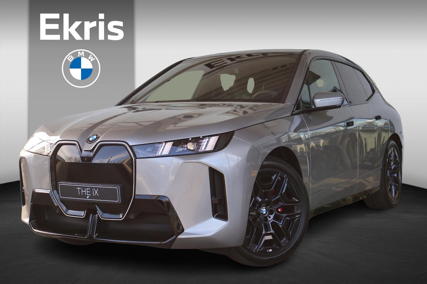 BMW iX - xDrive45 M Sportpakket Pro | Innovation Pack | Panoramadak Sky Lounge | Harman Kardon - AutoWereld.nl