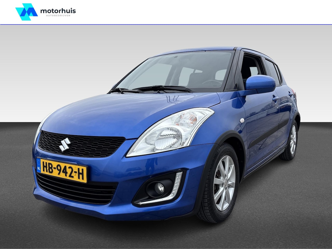 Suzuki Swift - 1.2 VVT 90pk EASS 5D Dynamic MANUAL - AutoWereld.nl