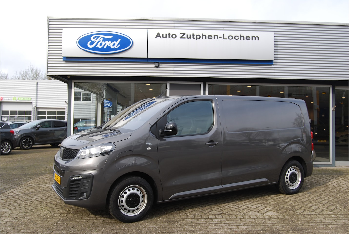 Fiat E-Scudo - L2H1 SX 75 kWh | TREKHAAK | CRUISE | 3-ZITTER | CAMERA | APPLE/ANDRIOD - AutoWereld.nl