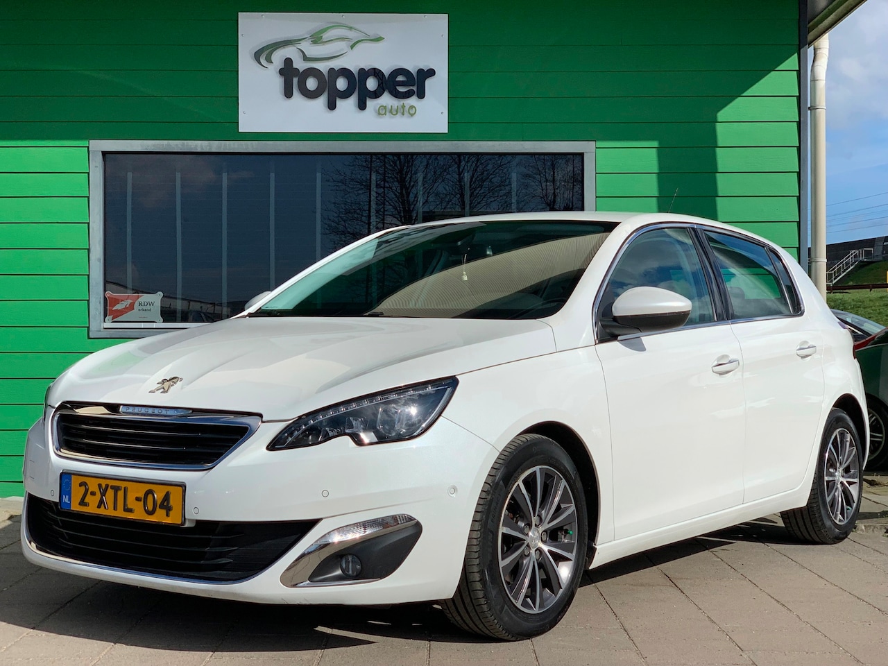 Peugeot 308 - 1.2 e-THP Allure|Automaat|Navigatie|Camera| - AutoWereld.nl