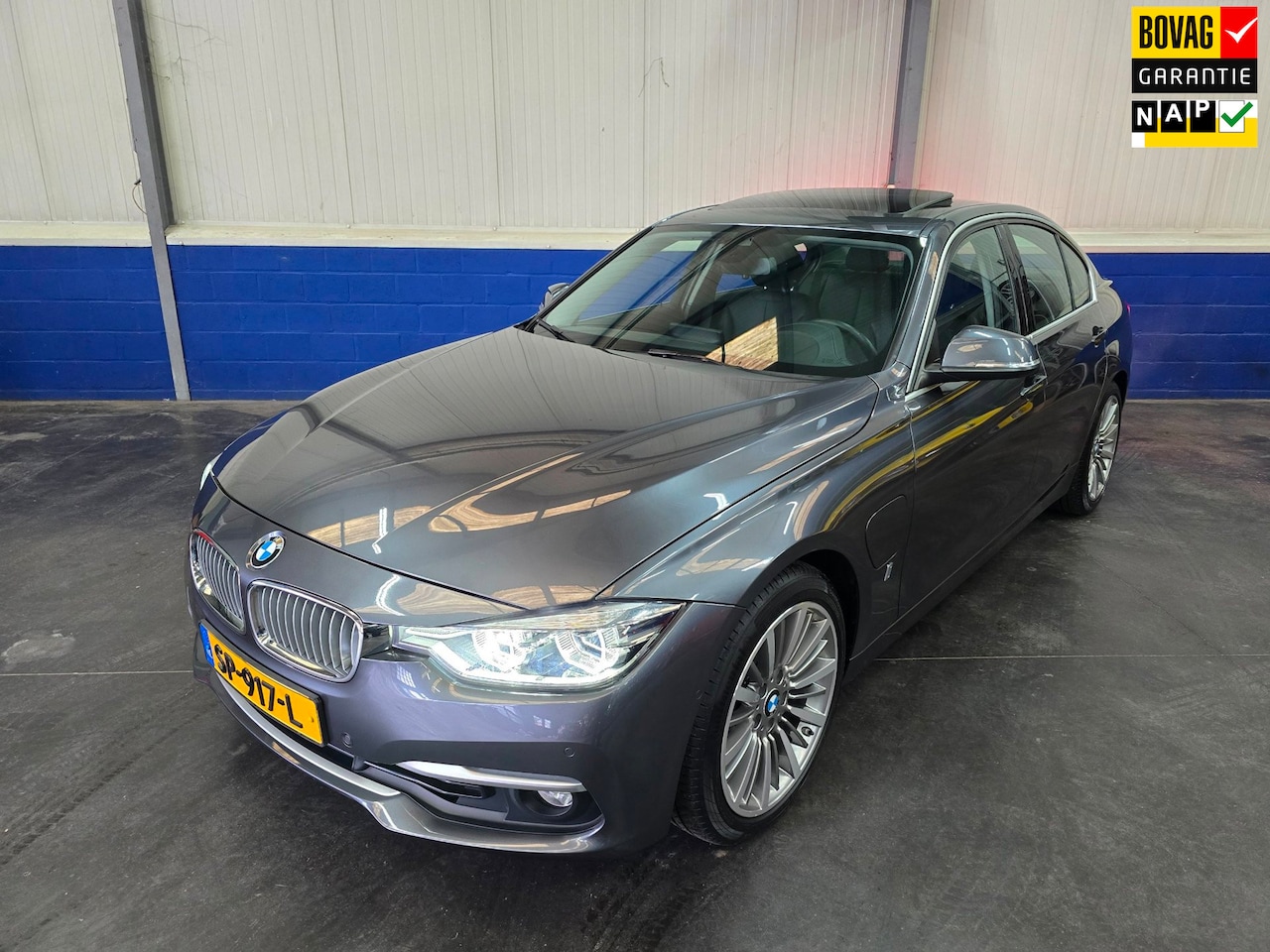 BMW 3-serie - 330e Luxury Edition 330e Luxury Edition - AutoWereld.nl