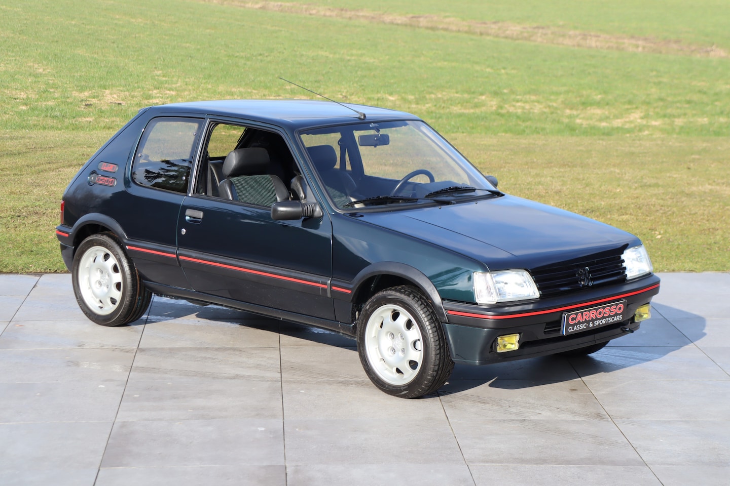 Peugeot 205 - GTi 1.9 - Extensively Restored - AutoWereld.nl