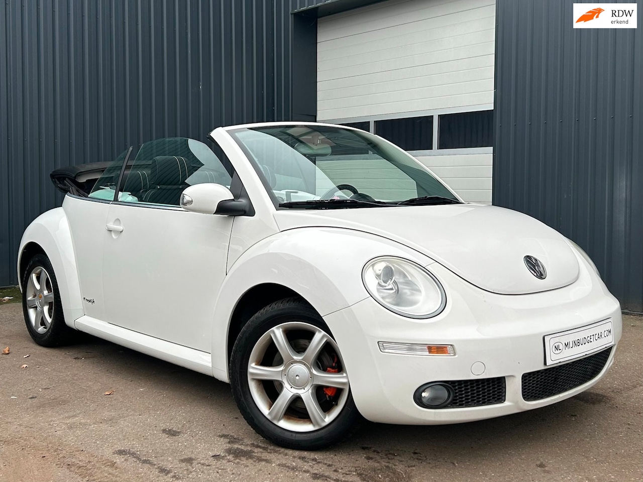 Volkswagen New Beetle Cabriolet - 1.6 Trendline 1.6 Trendline - AutoWereld.nl