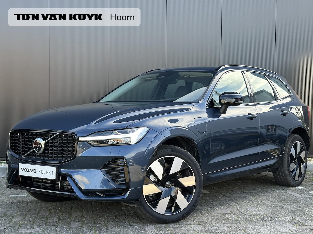 Volvo XC60 - 2.0 T6 Plug-in hybrid AWD Ultra Dark 360 Camera / Head-up display / Harman Kardon audio / - AutoWereld.nl