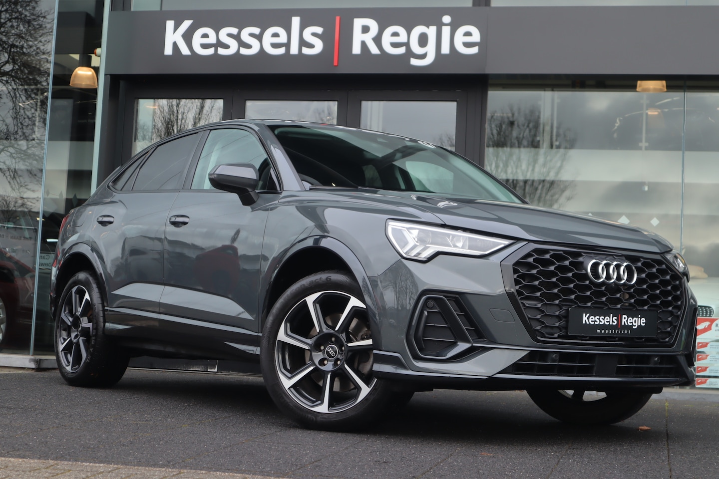 Audi Q3 Sportback - 45 TFSI e S-line 360 Keyless ACC Ambient 19” El.klep Stoelverwarming - AutoWereld.nl