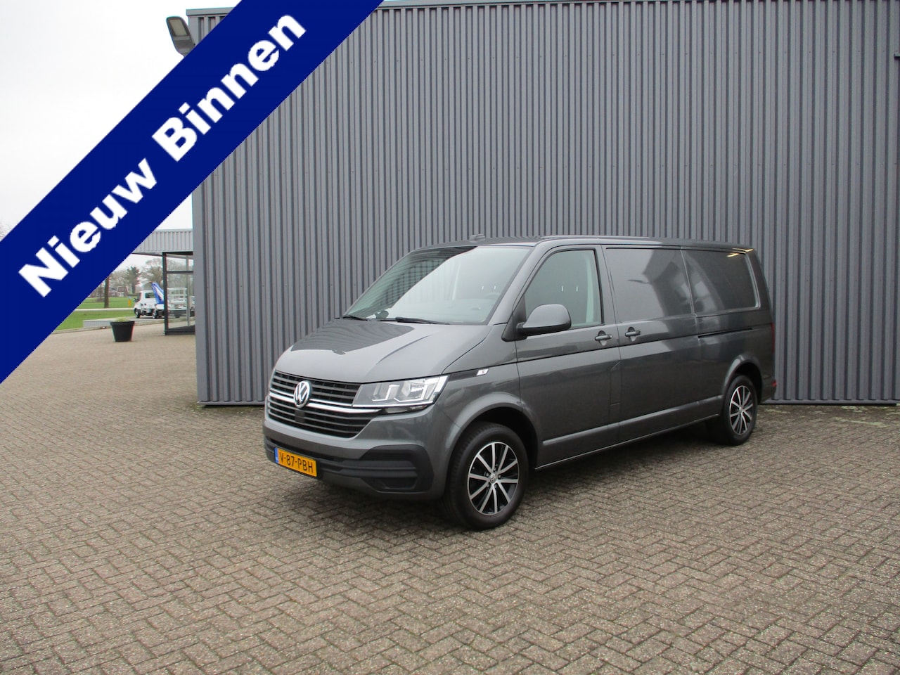 Volkswagen Transporter - 2.0 TDI 150 PK L2 Dubbele Schuifdeur Airco - AutoWereld.nl