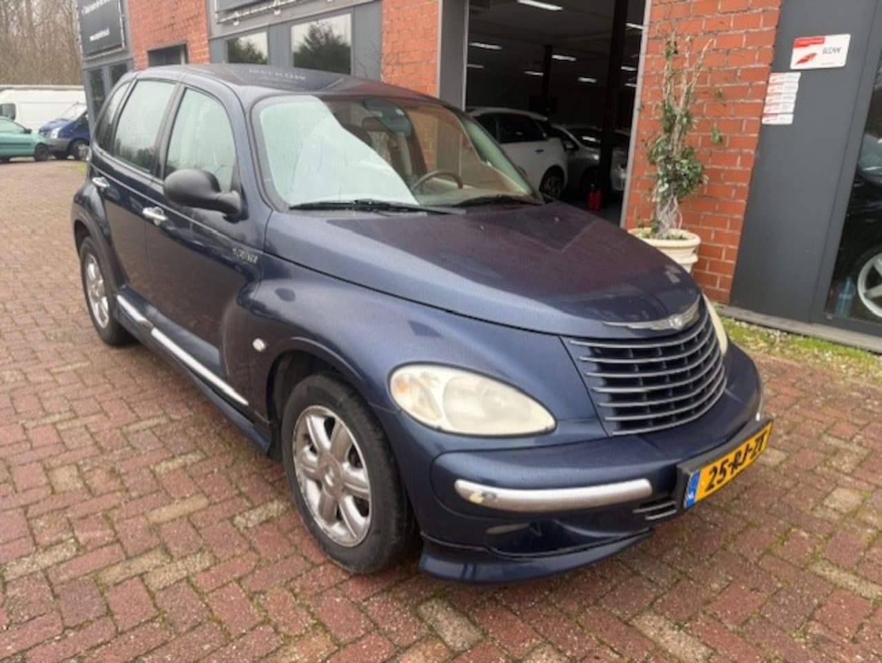 Chrysler PT Cruiser - 2.4i Touring Airco, APK - AutoWereld.nl