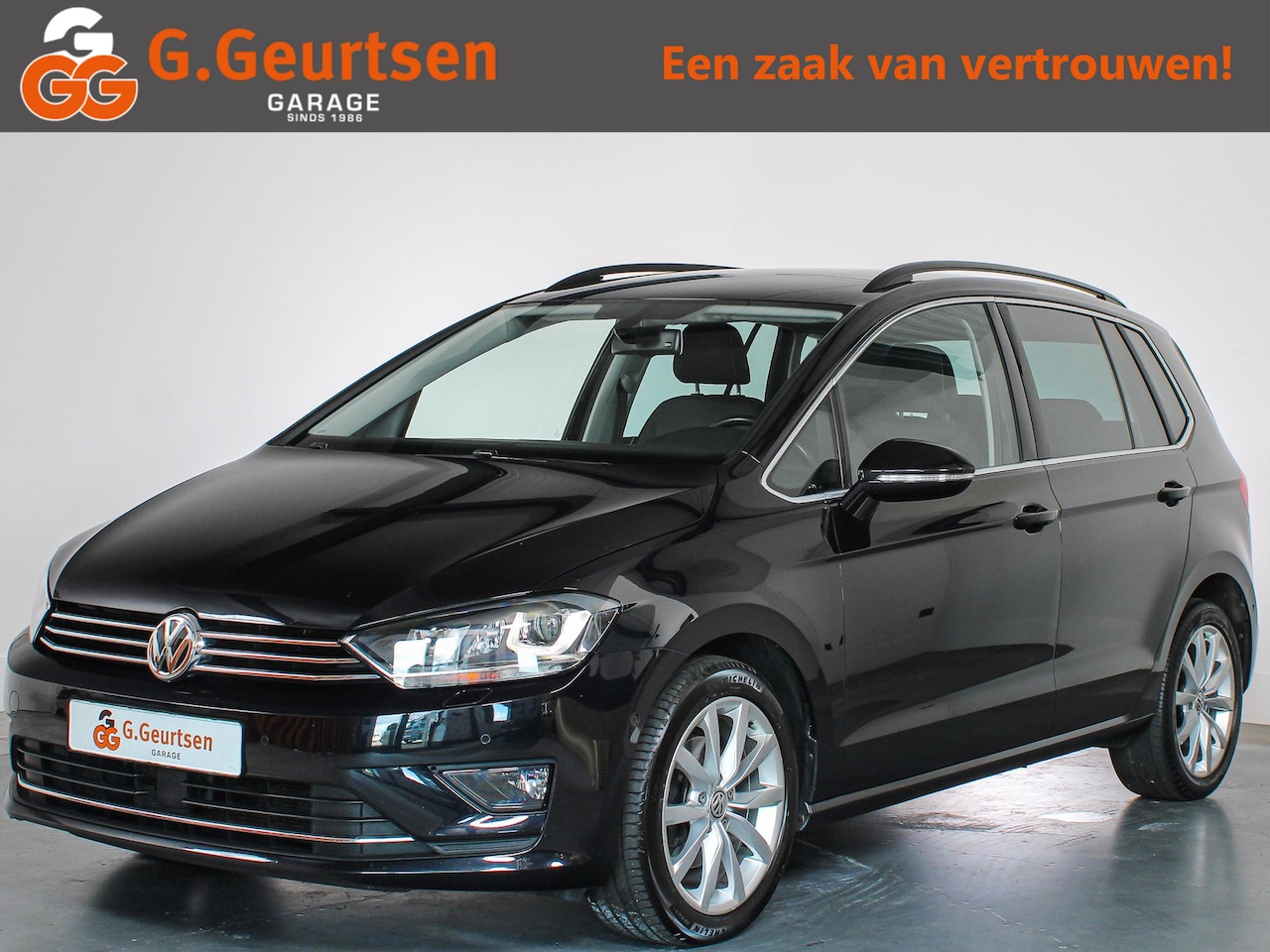 Volkswagen Golf Sportsvan - 1.4 TSI Highline ACC, Stoelverwarming, Camera, Bluetooth - AutoWereld.nl